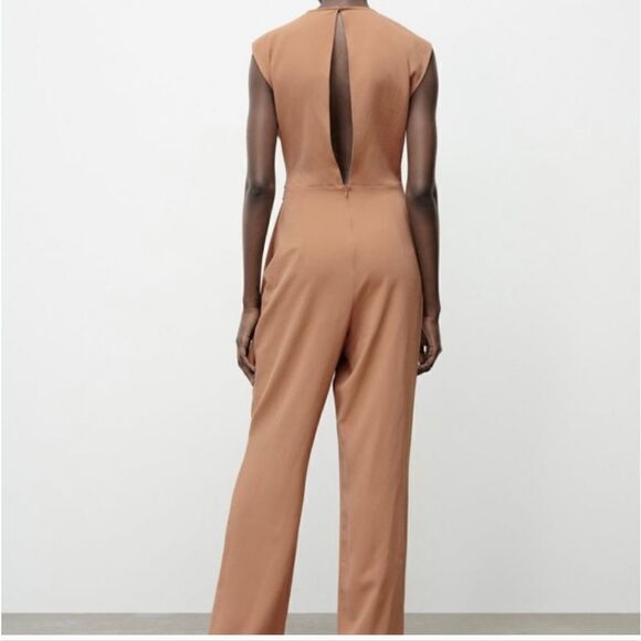 Zara   - Picture 5 of 9